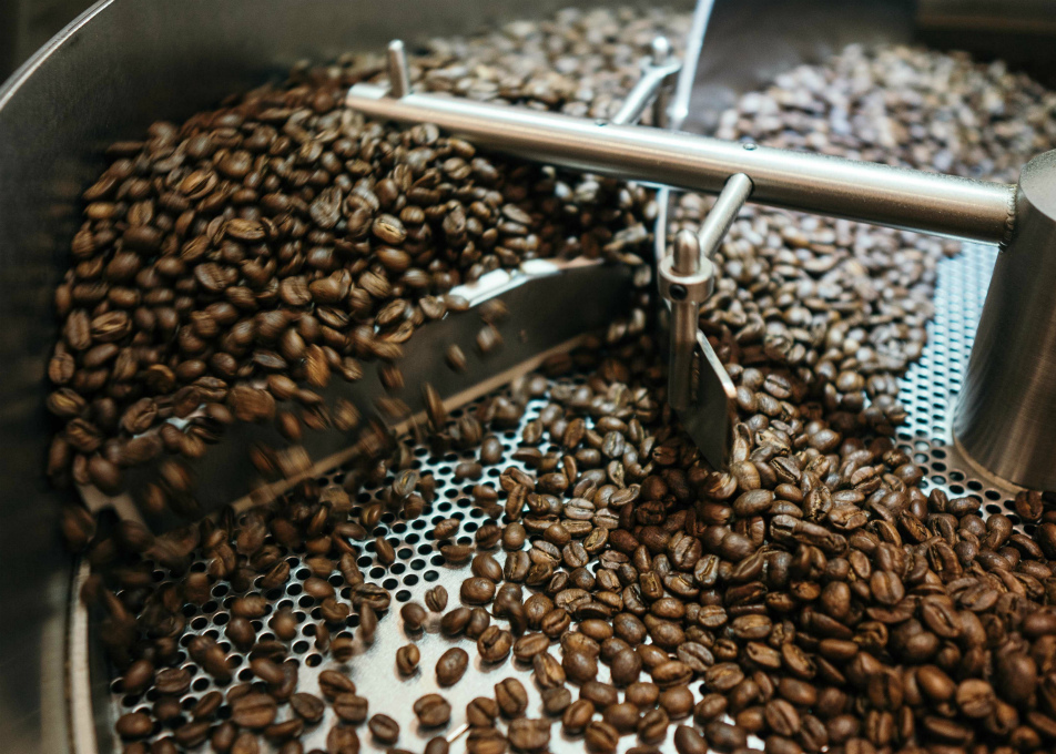 Обжарка кофе в ростере Обжарка кофе в ростере