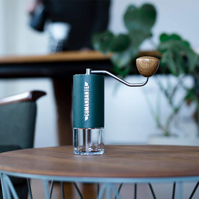 Ручная кофемолка Comandante C40 MK4 Nitro Racing green