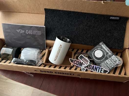 Ручная кофемолка Comandante C40 MK4 Nitro Blade American Cherry