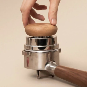 Разравниватель для кофе гравитационный (темпер)Timemore Pucks Gravity, 58,4 мм, деревянная ручка