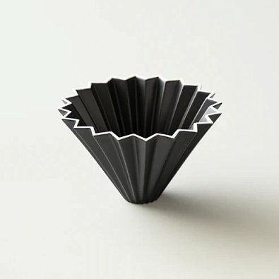 Воронка керамическая ORIGAMI размер М, цвет черный